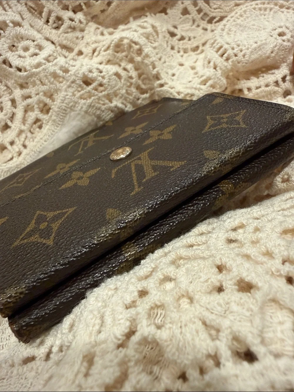 VINTAGE Louis Vuitton Brown & Tan Monogram double side Snap Wallet